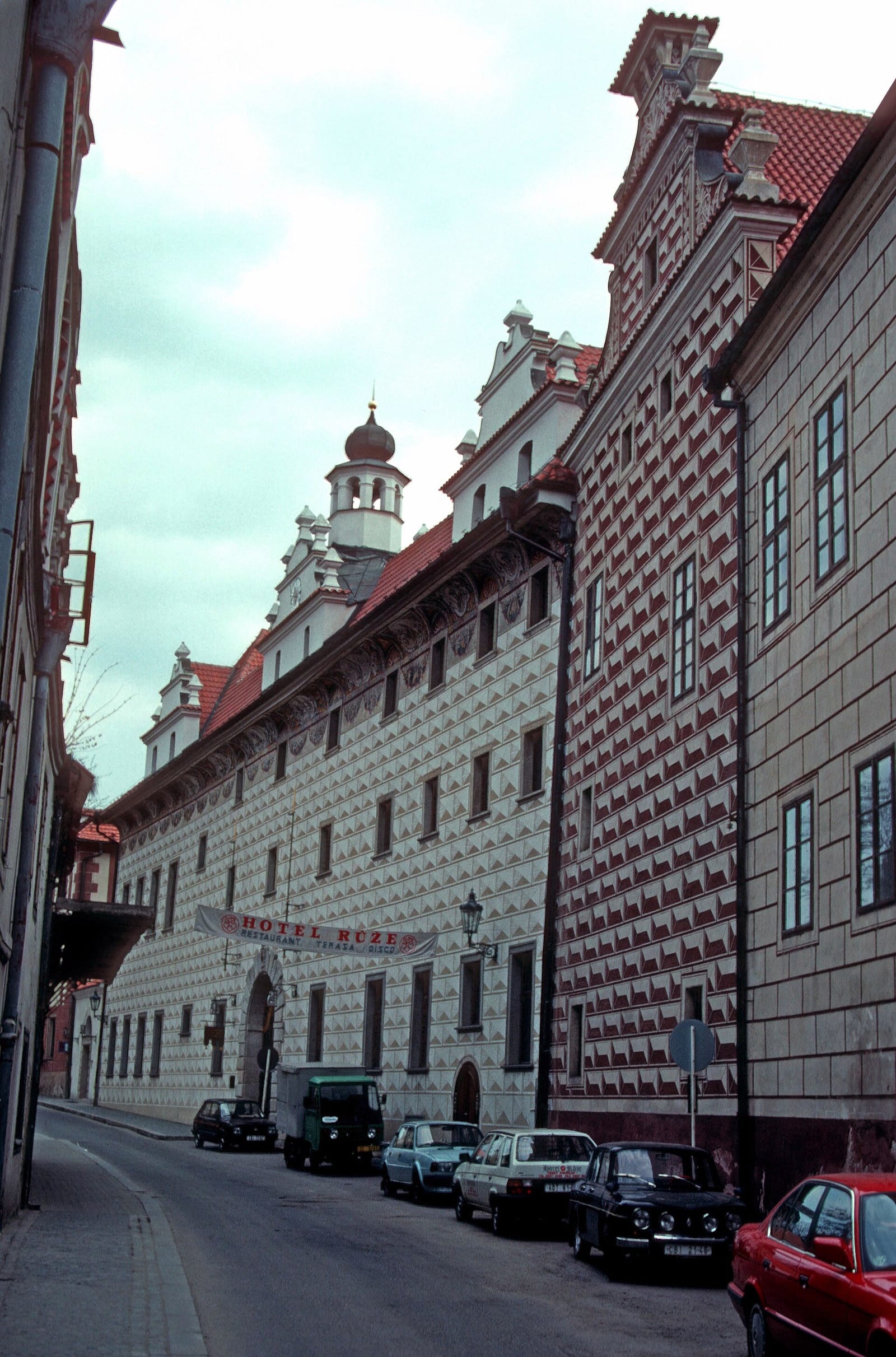 Hotel Růže · Latrán